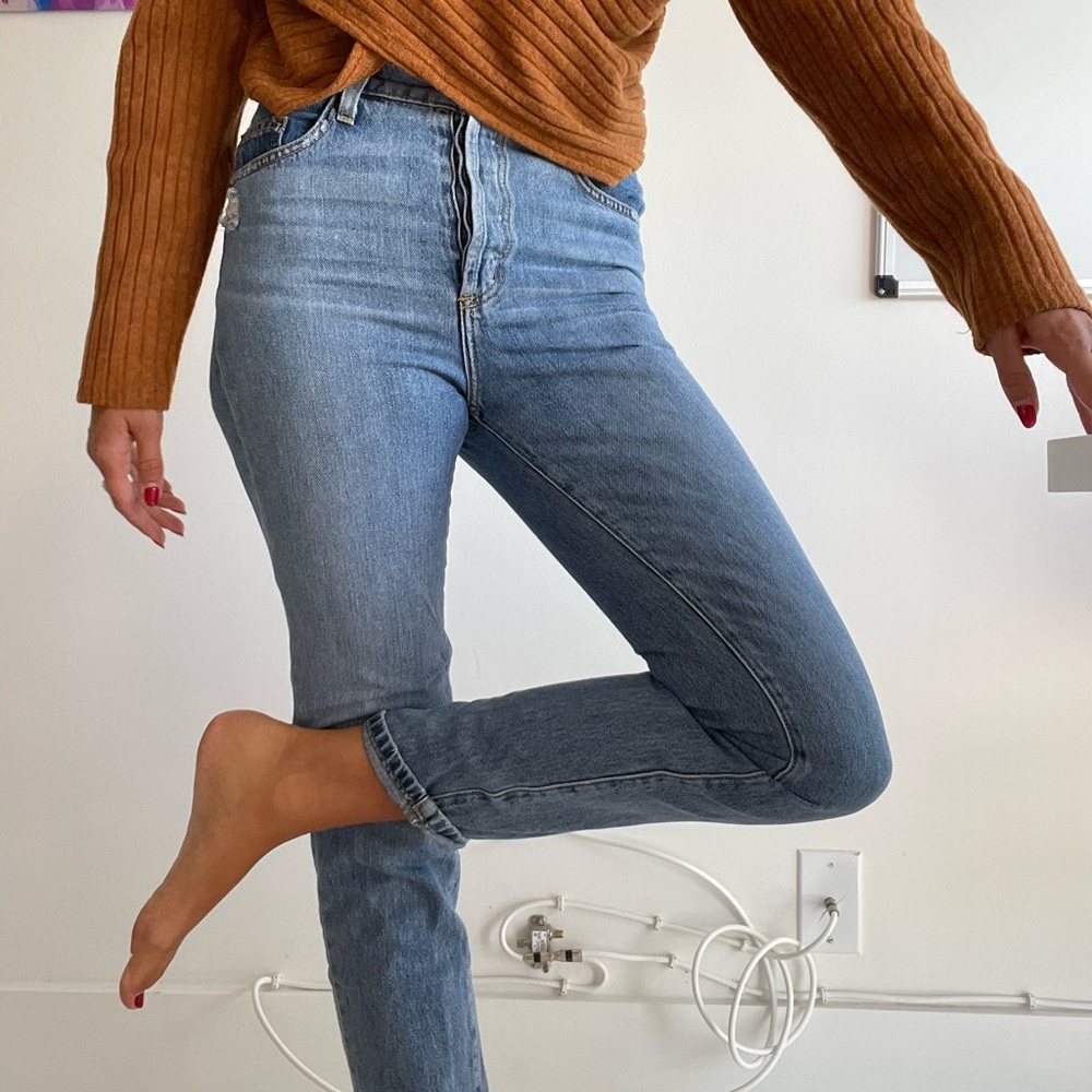 Blue Jeans With Button Closure